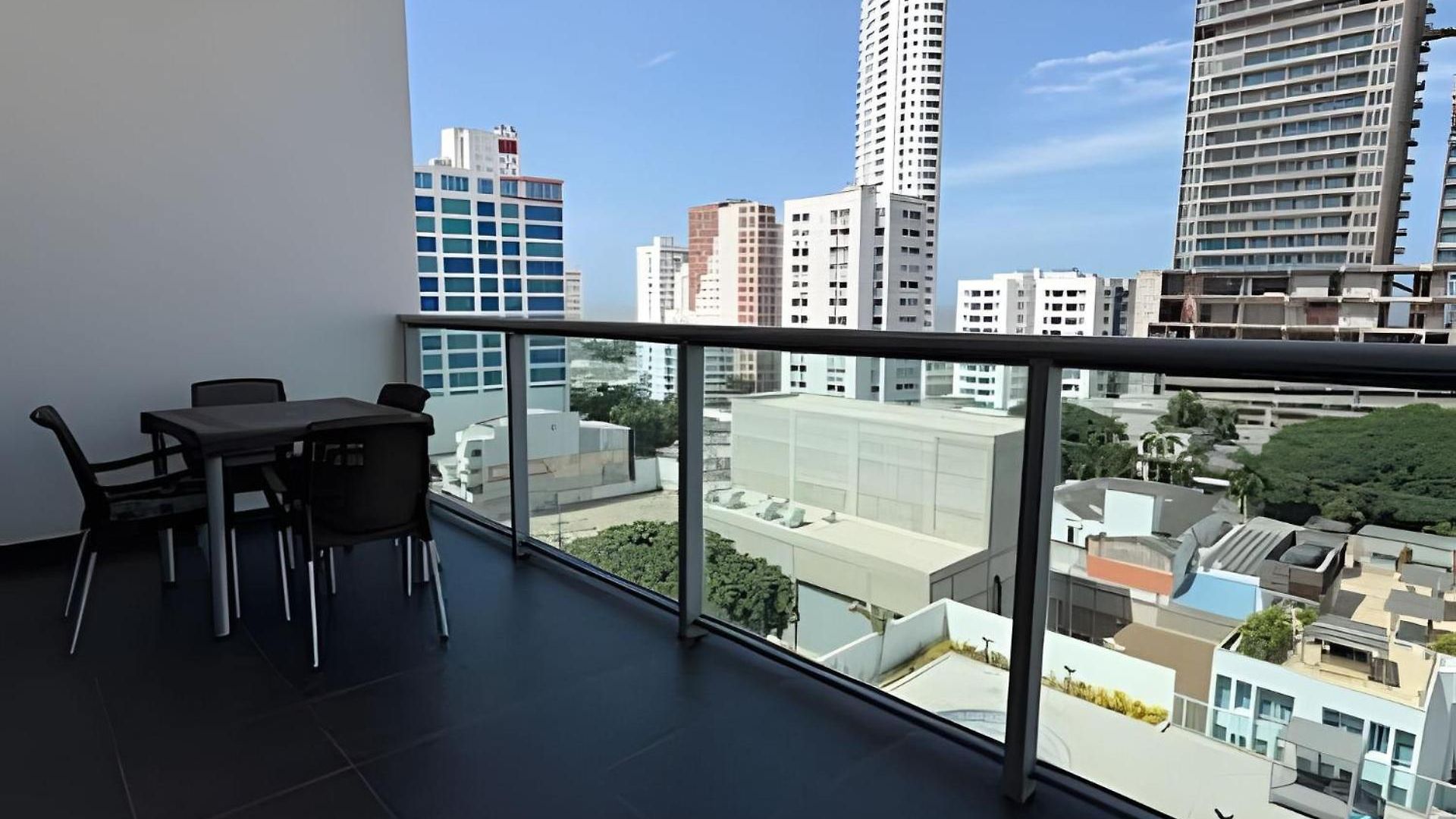Hermoso Apto De 1 Hab Con Vista Al Mar - Piso 10 Apartamento *