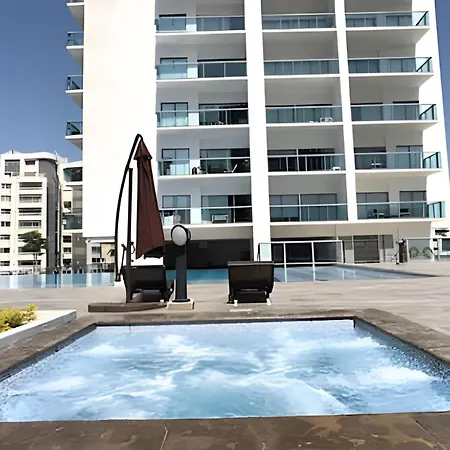Apartamento Hermoso Apto De 1 Hab Con Vista Al Mar - Piso 10 Cartagena