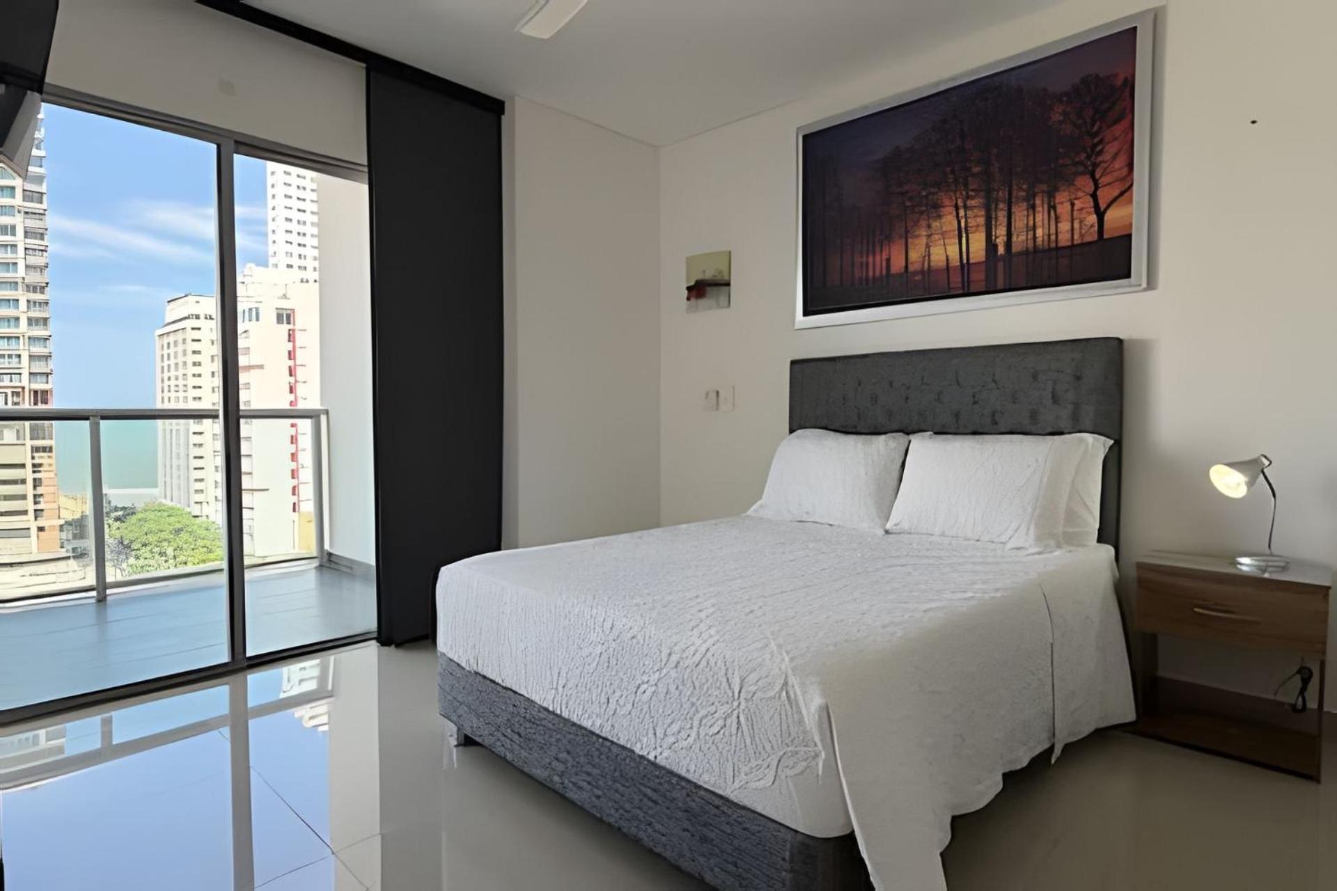 Hermoso Apto De 1 Hab Con Vista Al Mar - Piso 10 Apartamento *