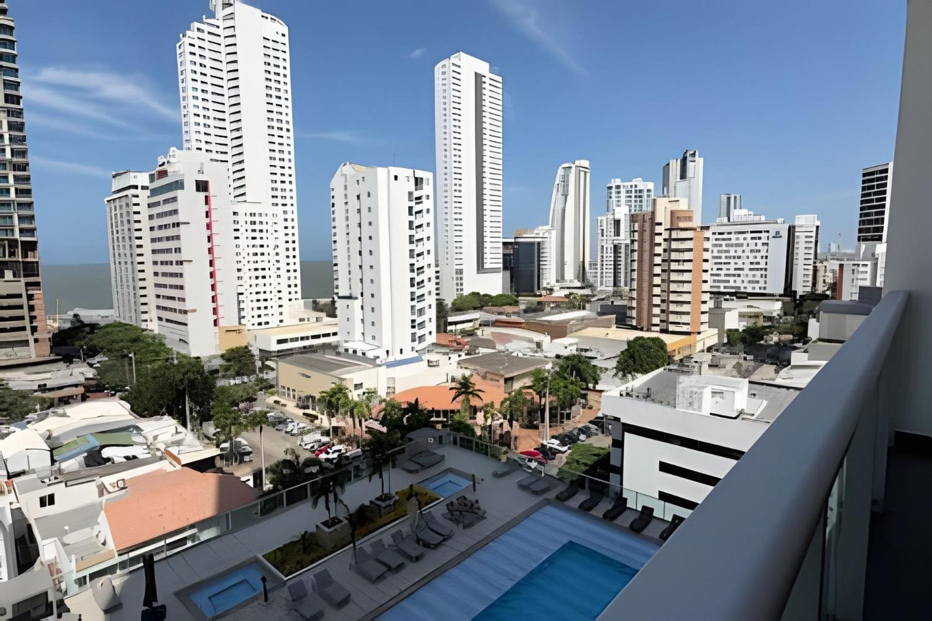 Apartamento Hermoso Apto De 1 Hab Con Vista Al Mar - Piso 10