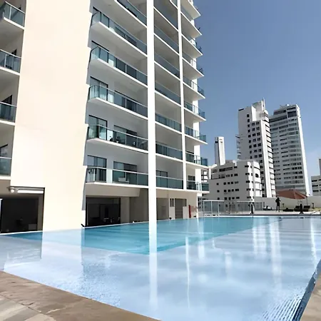Hermoso Apto De 1 Hab Con Vista Al Mar - Piso 10 Apartamento *